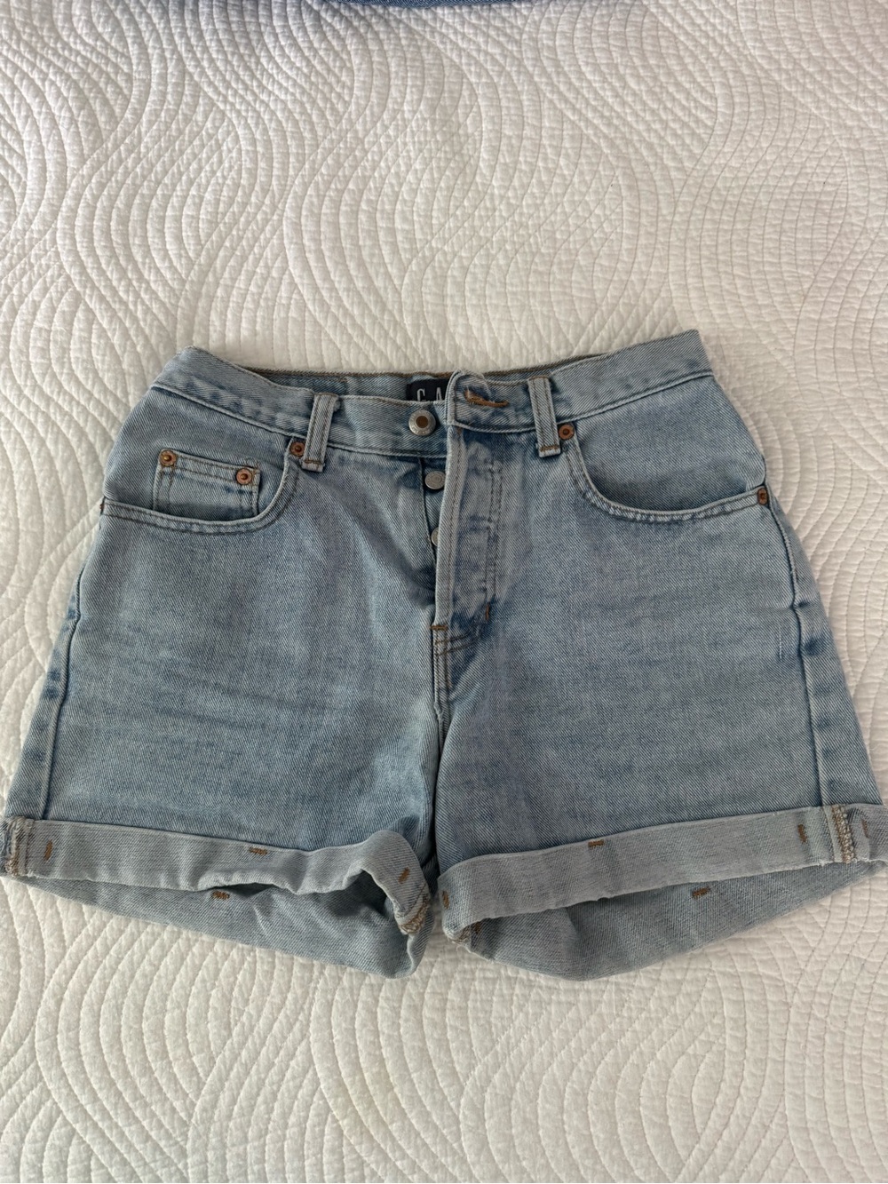 GAP Vintage Light Wash High-Rise Women's Jean Cuff Shorts